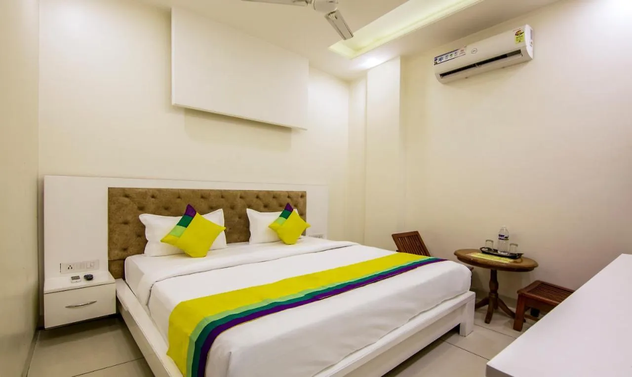 Itsy Hotels Gm Residency Chandigarh