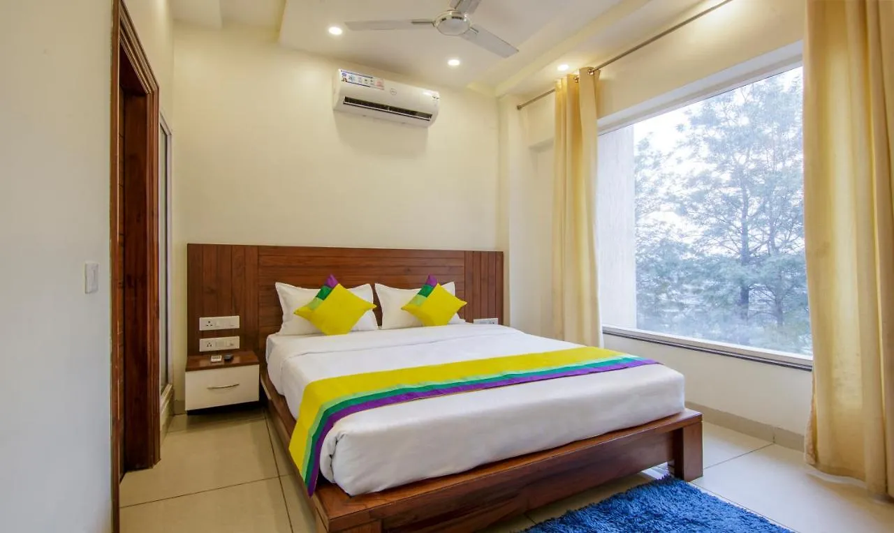 Itsy Hotels Gm Residency Chandigarh