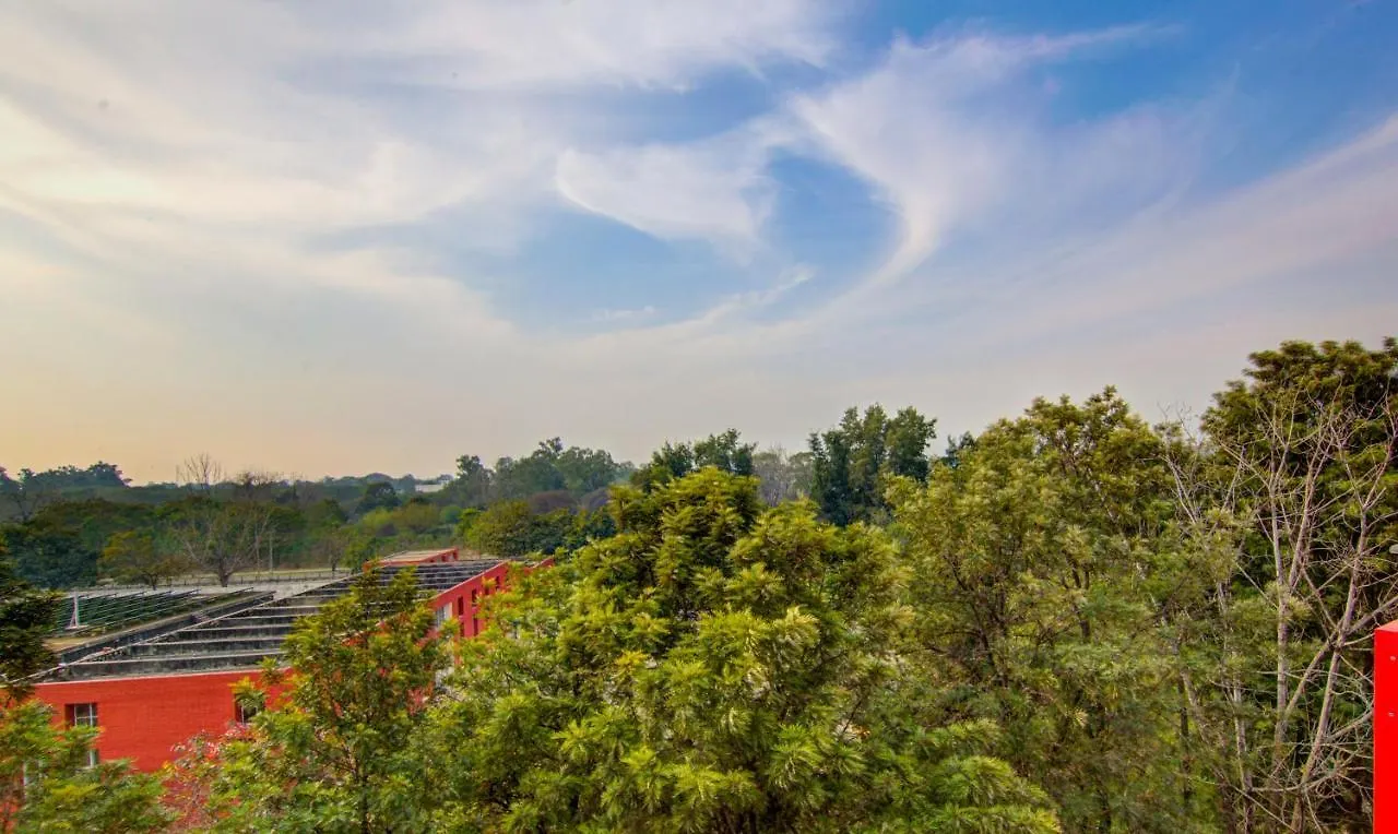 ***  Itsy Hotels Gm Residency Chandigarh India