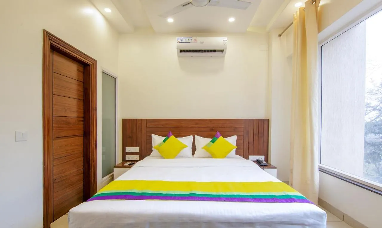 Itsy Hotels Gm Residency Chandigarh